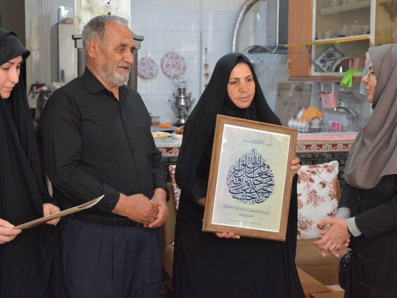 انجام بیش از ۷۵۰۰ دیدار با خانواده شهدا در نهضت ملی دیدار