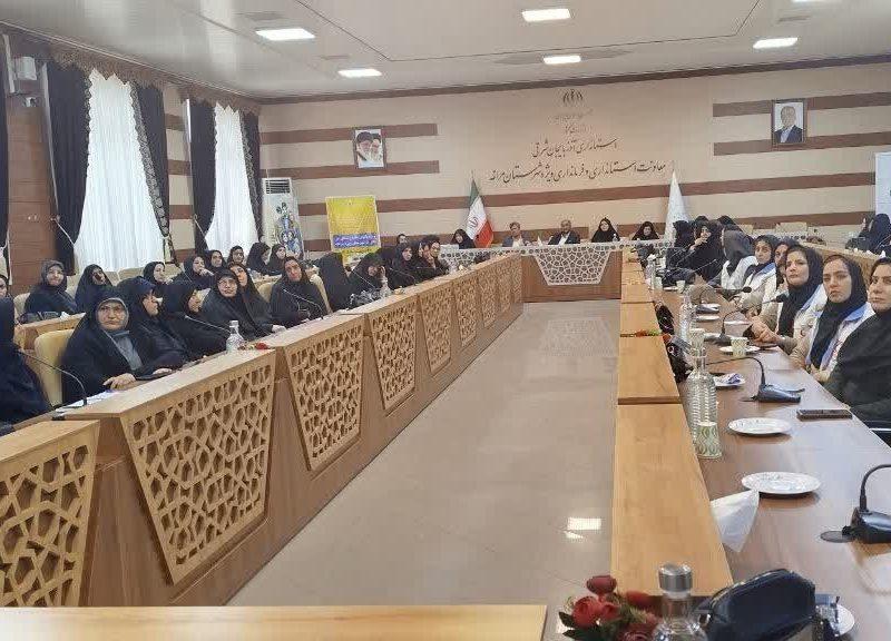 فرماندار مراغه: بانوان در خط مقدم جنگ شناختی هستند