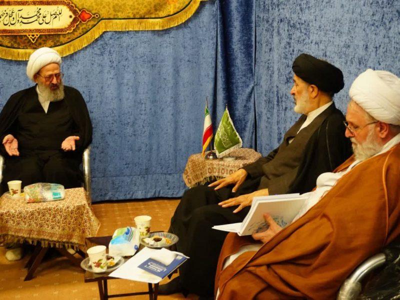 تجلیل استاد برجسته حوزه علمیه قم از خدمات دولت چهاردهم در جنگ اخیر