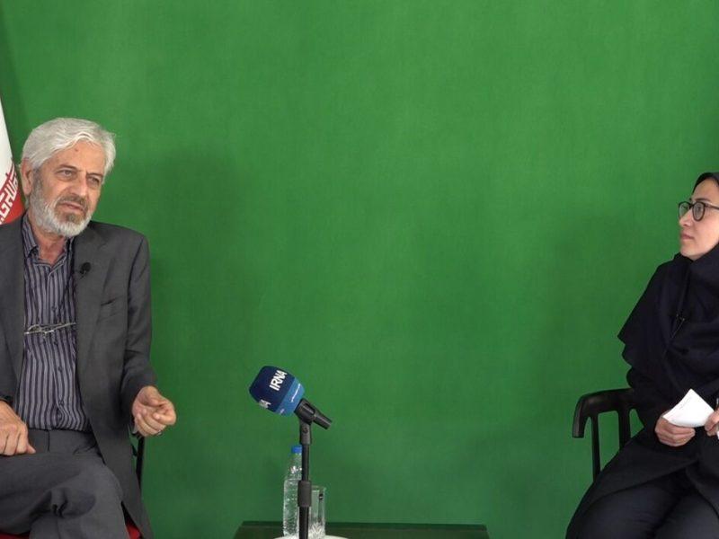نیم قرن خط خوش؛ روایت استادی که کتیبه‌های شیراز را ماندگار کرد