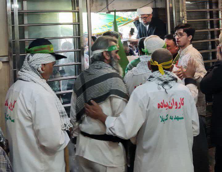 کاروان پیاده حسینی از مشهد الرضا (ع) عازم کربلا شد