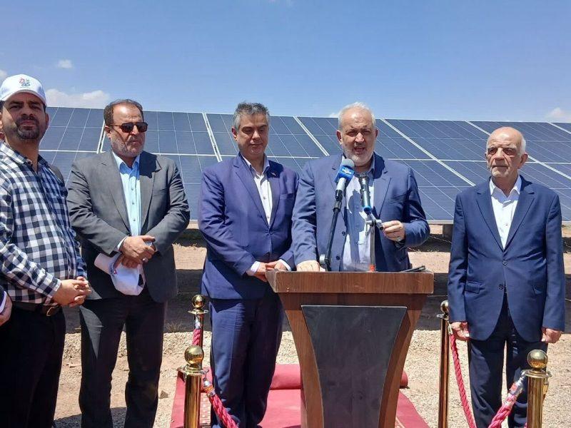 وزیر نیرو: هدفگذاری دولت تحقق ۳۰ هزار مگاوات نیروگاه خورشیدی در کشور است