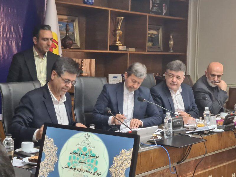 امضای تفاهم‌نامه با توانیر برای کاهش آسیب‌های ناترازی انرژی در اصفهان