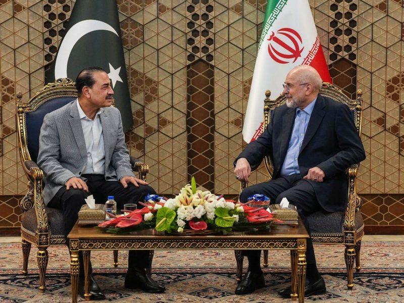 فرمانده ارتش پاکستان با قالیباف دیدار کرد