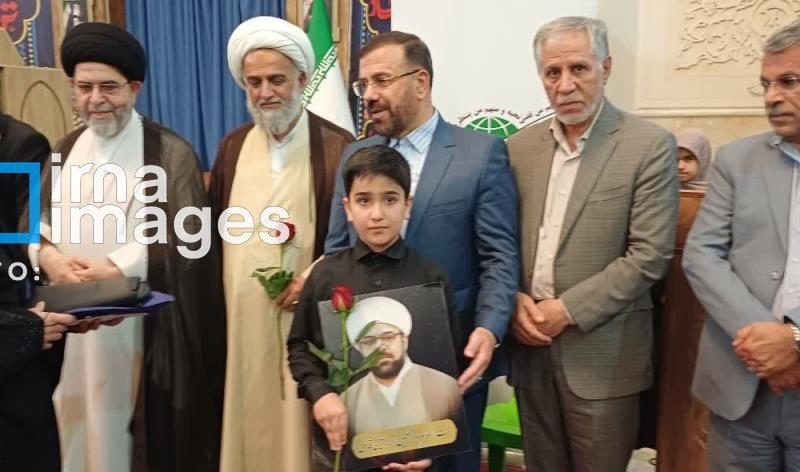 تکریم ۲۴۹ خانواده شهید فارس در جوار حرم مطهر شاهچراغ(ع)؛ پیوند ایثار، وحدت و مرجعیت