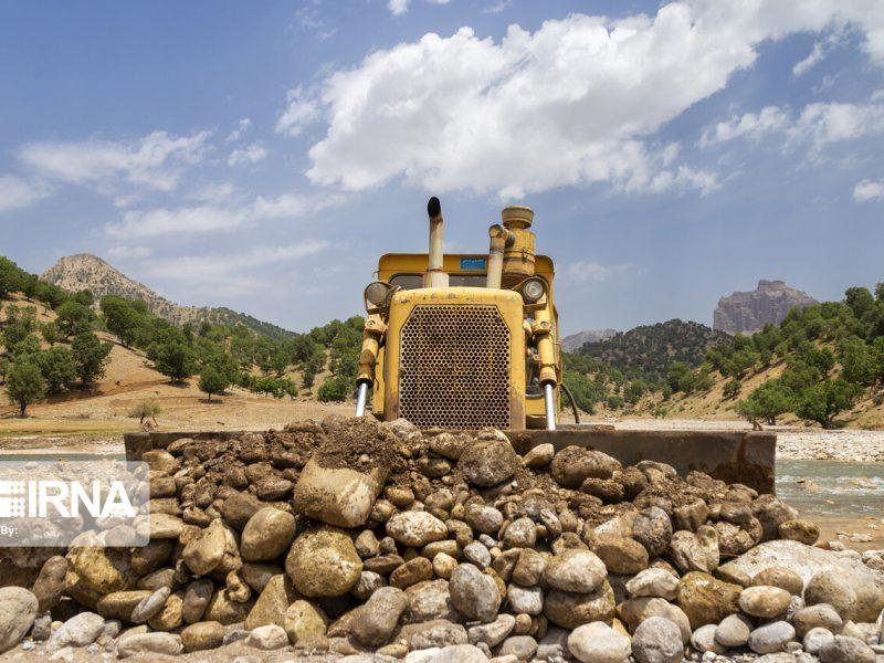 مرمت و بازگشایی ۱۲ مسیر عشایری در دزفول
