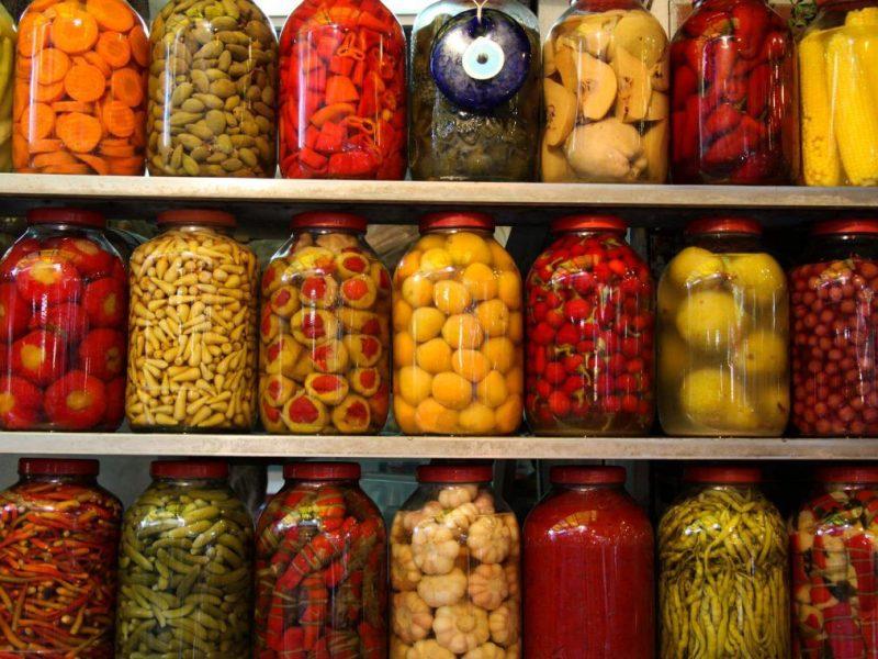 مصرف بالای ترشیجات خطر ابتلا به سرطان معده را افزایش میدهد