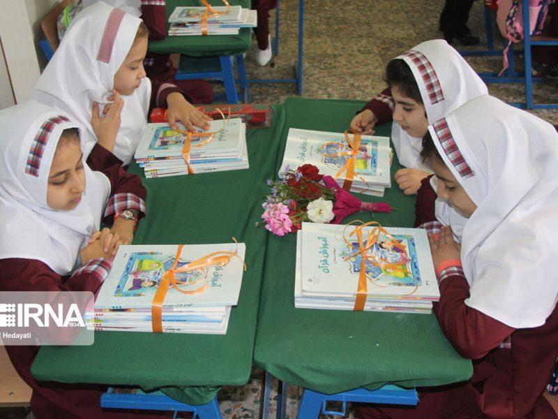 ۹۳ درصد دانشآموزان خوزستان کتابهای درسی خود را ثبت سفارش کردند