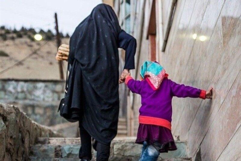 اینجا چراغی روشن است