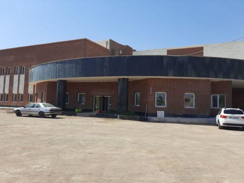 فرماندار: بیمارستان خوسف با ۱۰۰ میلیارد تومان کمک خیرین تجهیز می‌شود