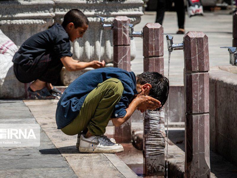 هشدار معاونت غذا و داروی اهواز نسبت به افزایش خطر گرمازدگی