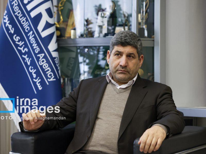 ایران در سه میدان نظامی، اقتصادی و دیپلماسی با دشمن نبرد می‌کند