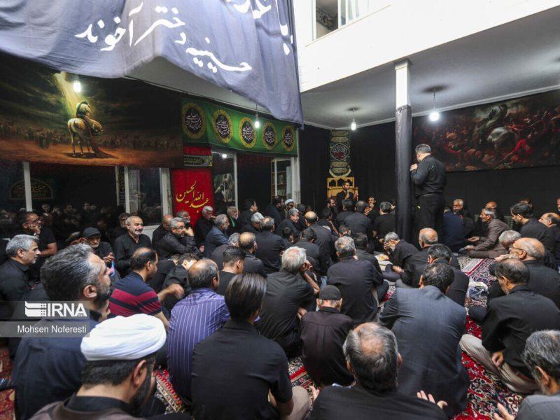 روضه در حسینیه «دختر آخوند» بیرجند؛ آیینی با یک قرن قدمت + فیلم