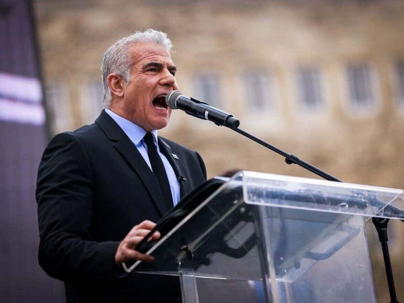 لاپید: نتانیاهو با فریبکاری اعتماد آمریکا به اسرائیل را از بین برد