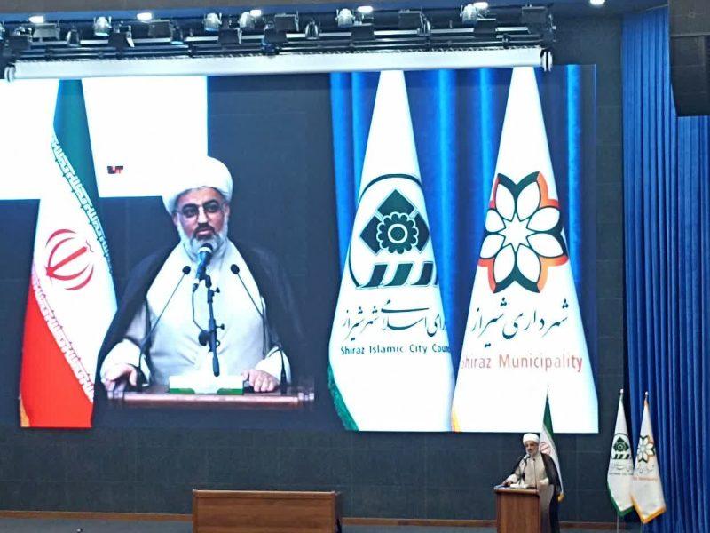 مدیرکل تبلیغات اسلامی فارس: مسیر روشنگری و مقابله با شبهات دشمن در جنگ‌های شناختی است