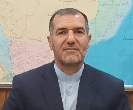 استاد دانشگاه: حضور مردم در خیابان قوت قلبی برای فرماندهان و دیپلماتهاست
