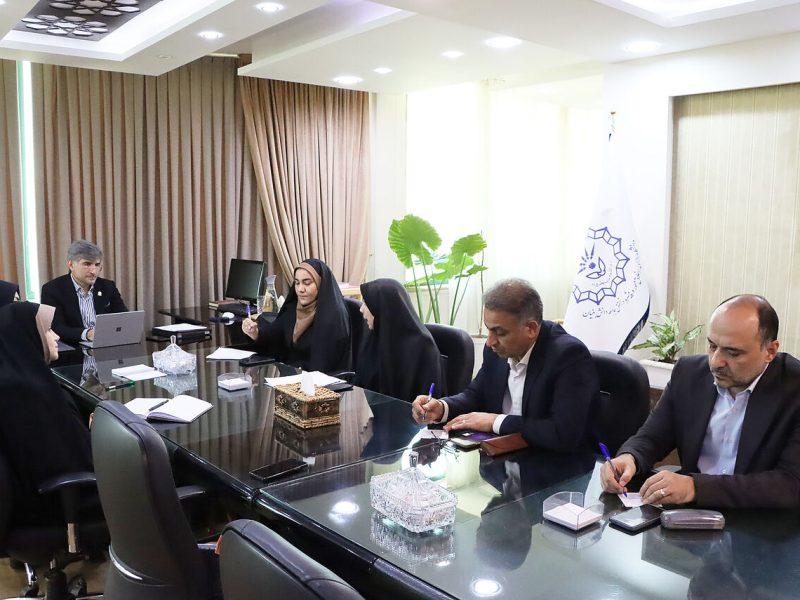 بازنگری سند ارتقای زنان کرمانشاه با رویکرد علمی و فناورانه در دانشگاه رازی