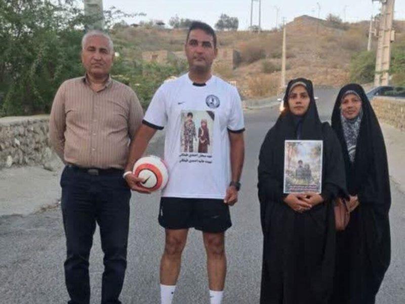 جوان مینابی رکورد جهانی نگه داشتن توپ روی پیشانی را شکست