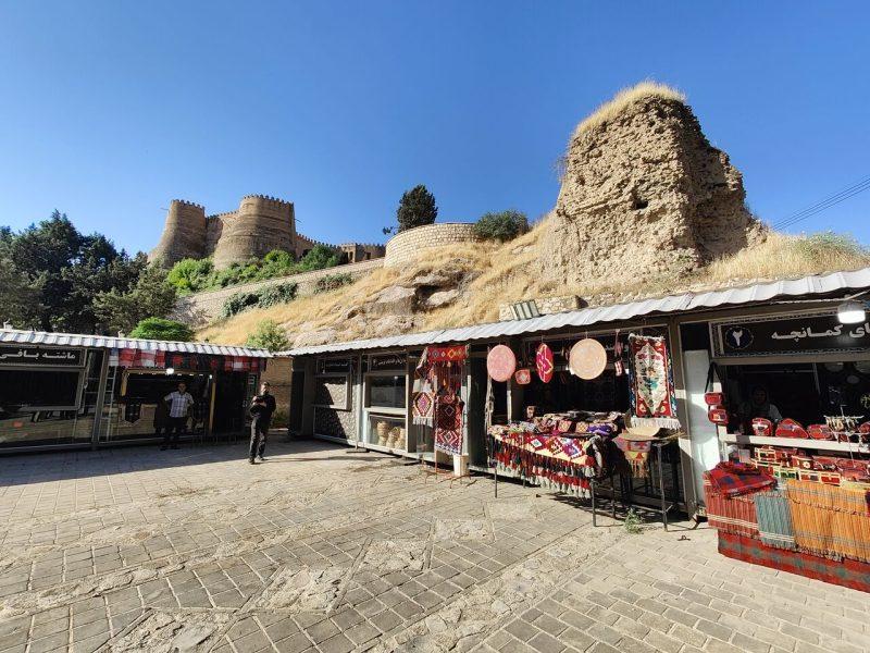 بازارچه صنایع دستی خرم‌آباد پس از بازسازی خسارات جنگ بازگشایی شد