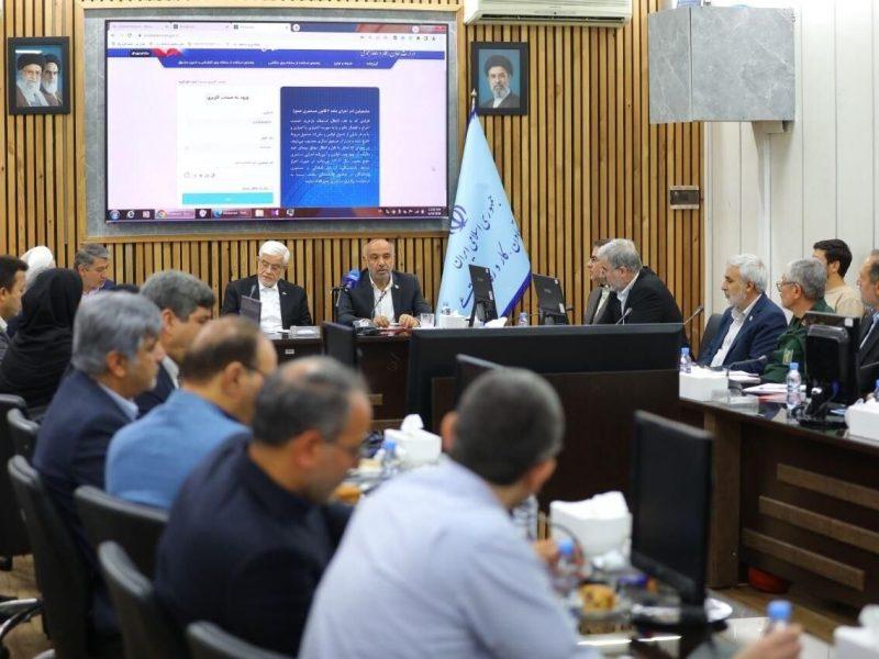 رونمایی از دو سامانه جدید رفاهی و تصویب ویزیت رایگان برای خانوارهای حمایتی