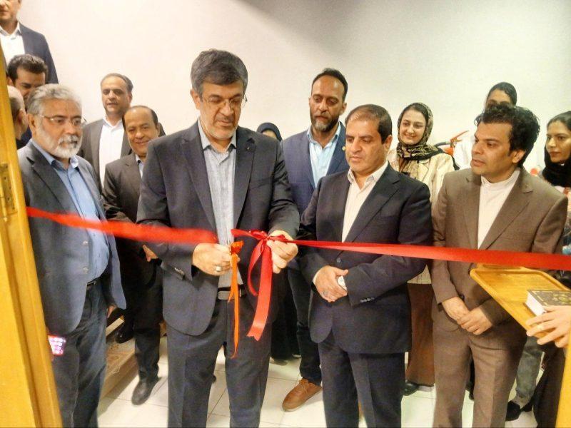 فیلم | نمایشگاه نقاشی کودکان اوتیسم در یزد گشایش یافت