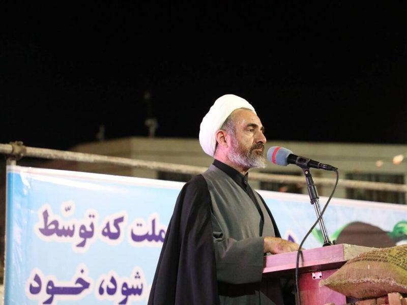 امام جمعه ایلام: دشمن توان شکستن اراده پولادین ملت ایران را ندارد