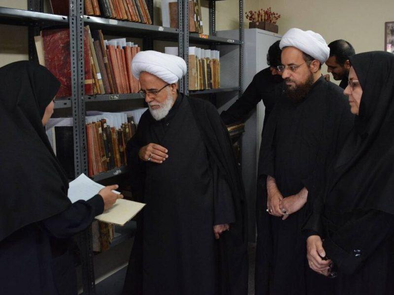 امام جمعه کرمانشاه: کتابخانه‌های عمومی بستری پویا برای جهاد علمی و فرهنگی در جامعه است