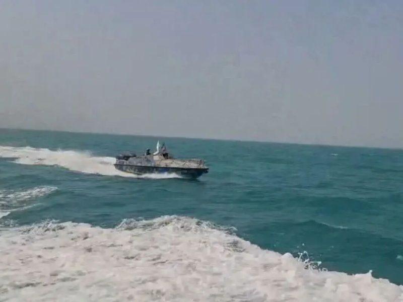 ۴ شناور صیادی متخلف در آب‌های بوشهر توقیف شدند