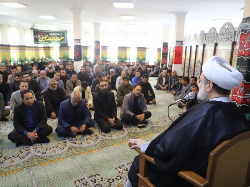 امام جمعه زاهدان: آزمون معرفت و ولایتمداری در همه دورانها ادامه دارد