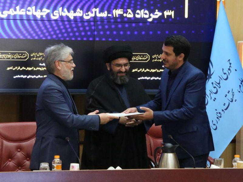 لزوم ایجاد الگوی هم‌تکاملی میان هوش مصنوعی و علوم انسانی