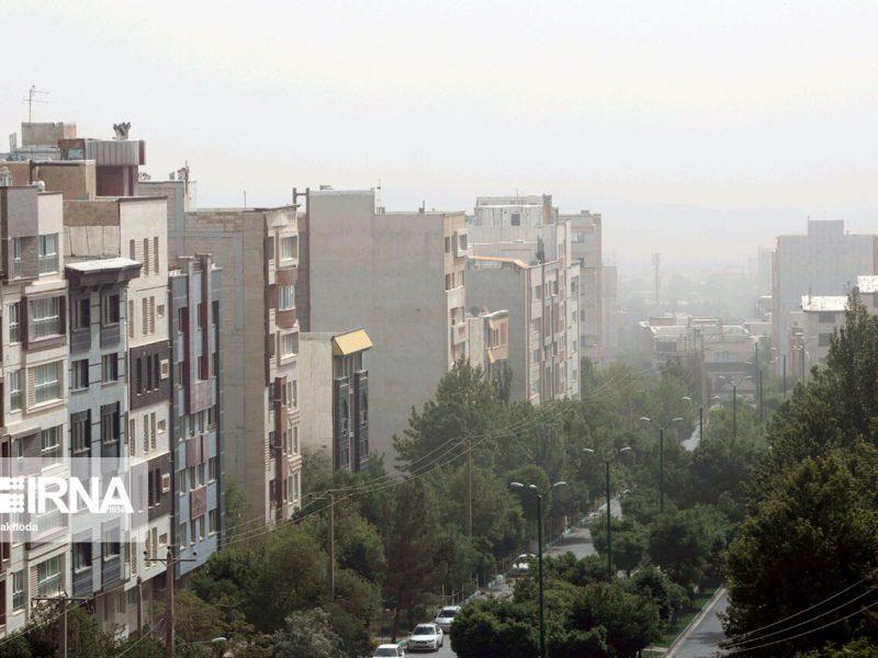 همدان در حصار گرما و غبار