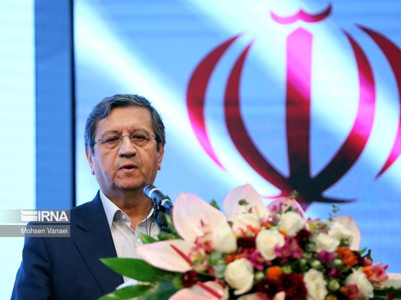 همتی: اصلاح سیاست ارزی و برخورد با بانک‌های ناسالم اولویت اصلی بانک مرکزی است