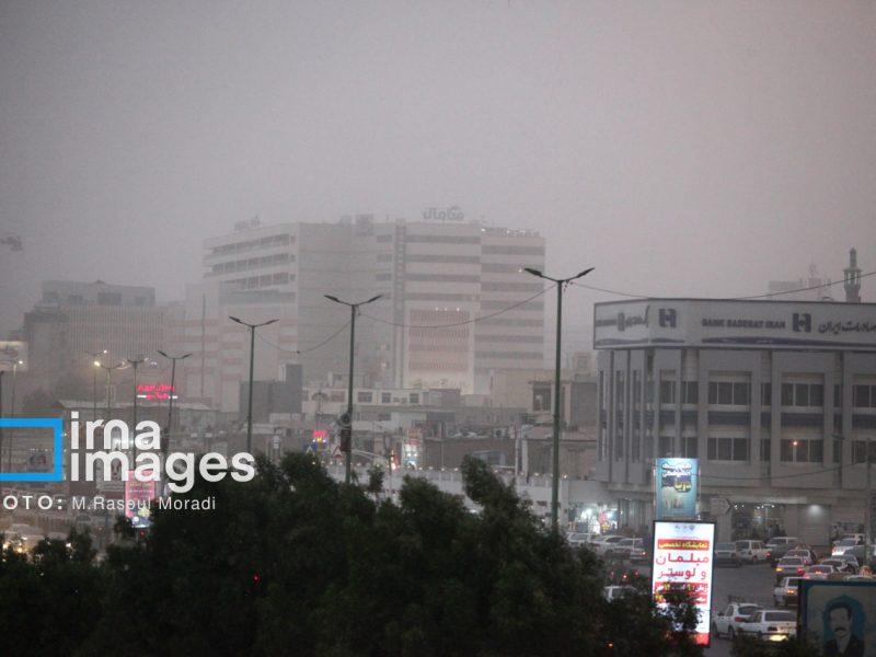گرد و غبار و تندباد تا سه‌شنبه در هرمزگان ماندگار است