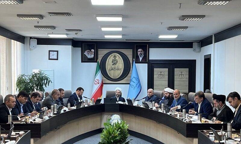 استاندار فارس: نظام مسائل استان برای حل ریشه‌ای چالش‌ها تدوین می‌شود