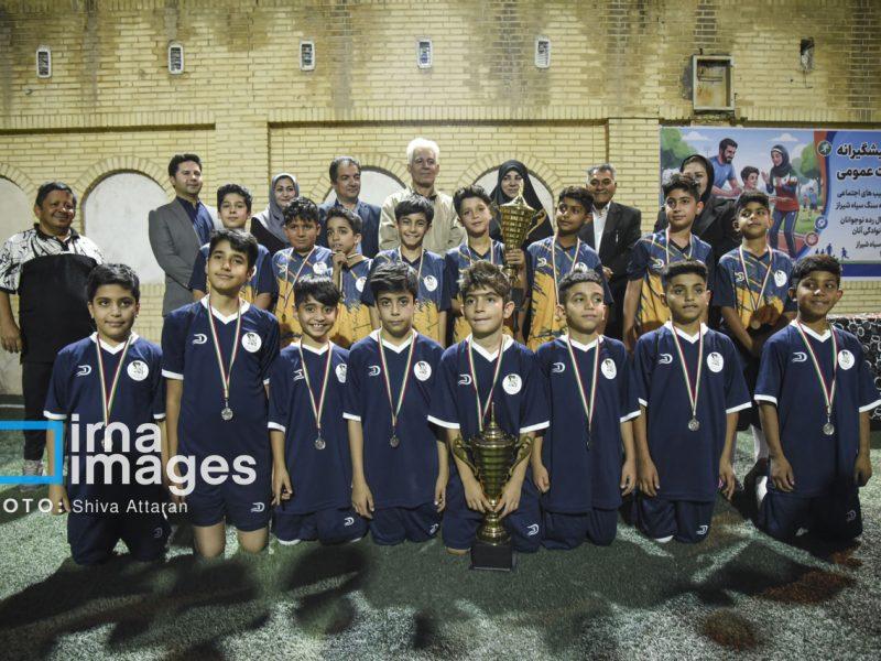 وقتی توپ فوتبال، امید را به سنگ‌سیاه شیراز پاس داد