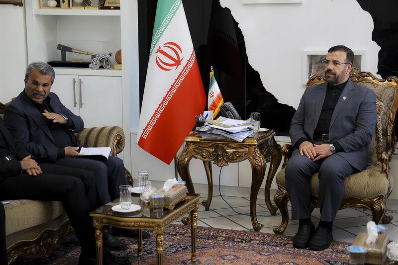 استاندار: برنامه‌های فرهنگی فارس باید بر سه‌گانه دین، حماسه و هنر استوار باشد