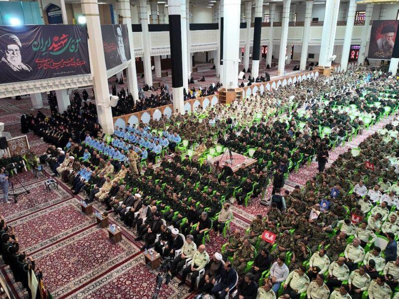 اجتماع پرشور نیروهای مسلح فارس در سوگ رهبر شهید