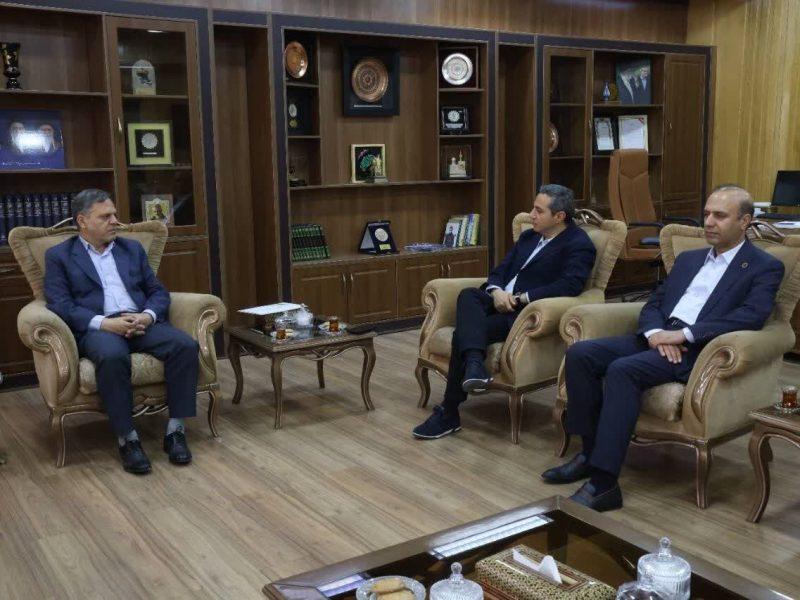 استاندار زنجان: تجارت الکترونیک موجب رشد اقتصادی استان می‌شود