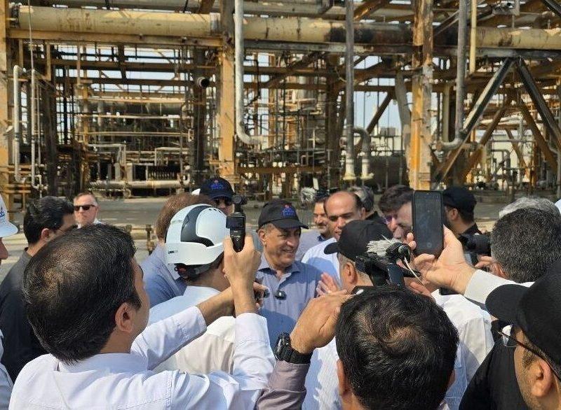 بازدید معاون اجرایی رئیس‌جمهور و وزیر نیرو از مجتمع گاز پارس جنوبی