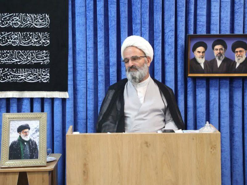 امام جمعه سمنان: اجتماعات مردم، رزمندگان و راهپیمایی اربعین، مثلث مقابل استکبار است