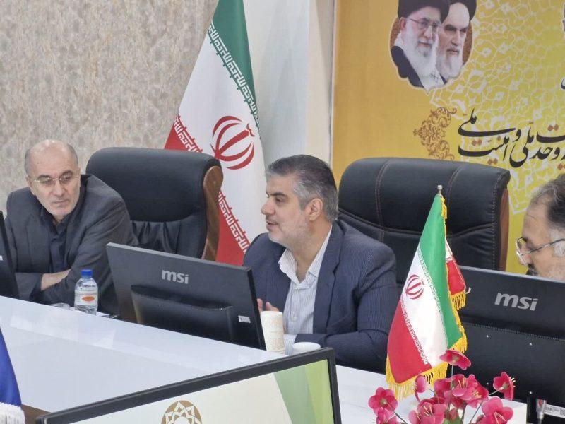 بانک‌های استان مرکزی برای جذب منابع بنگاه‌های اقتصادی از پایتخت تلاش کنند