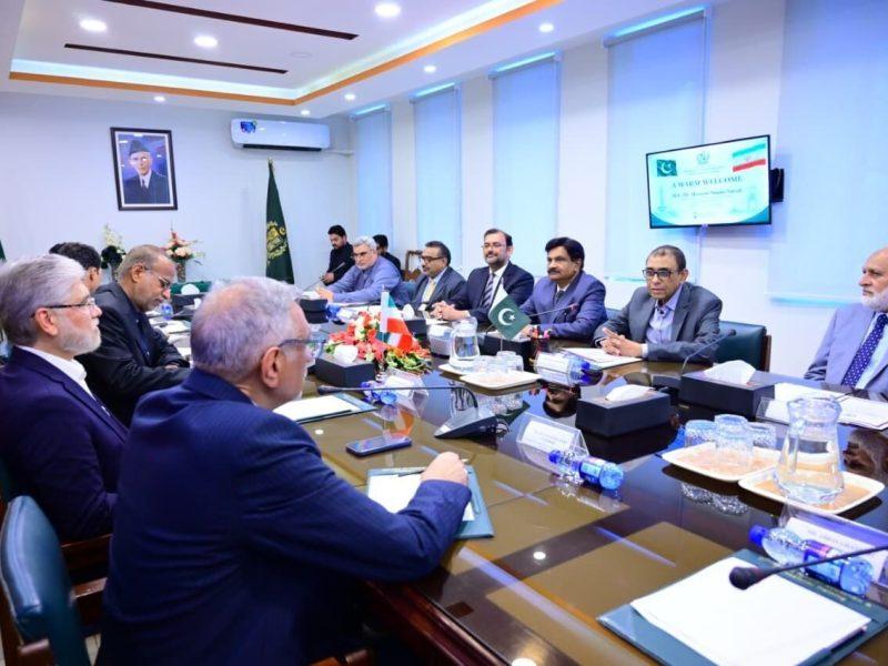 وزیر علوم پاکستان: متعهد به پیشبرد دیپلماسی علمی و فناوری با ایران هستیم