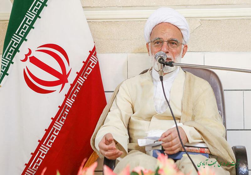 هفته دولت فرصت مغتنمی برای بازخوانی مسئولیت سنگین خدمتگزاری به مردم است