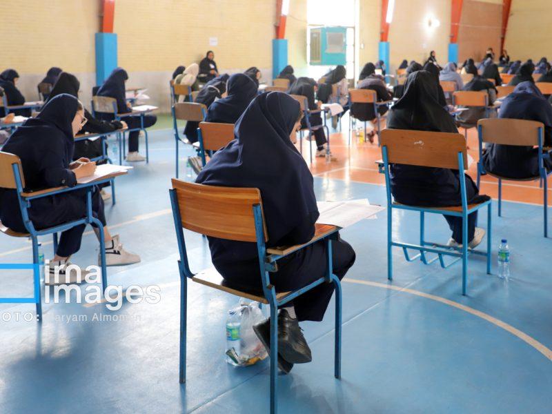 رقابت ۲ هزار و ۸۱۴ داوطلب آزمون سراسری در میناب آغاز شد