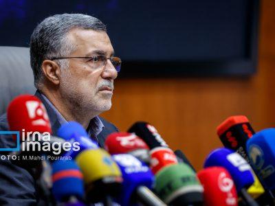 وزیر بهداشت: پزشک کامل یعنی کسی که علاوه بر مسئولیت حرفهای، دغدغه مردم را داشته باشد