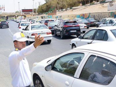 شهروندان قمی از تردد با خودروی شخصی در هسته مرکزی شهر پرهیز کنند