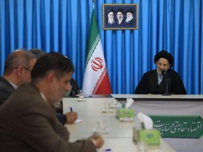 امام جمعه بیرجند: زنده نگه داشتن یاد شهدا، سدی در برابر هجمههای فرهنگی دشمن است