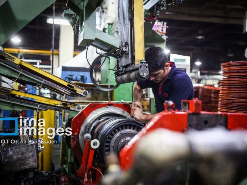 پیشنهاد نامگذاری معابر سمنان به نام صنعتگران؛ رونق تولید تقویت اقتدار ملی است