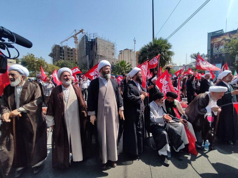 مسجد زمانی موفق است که مامنی برای حل مشکلات مردم باشد