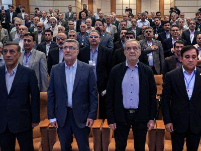 رئیسجمهور از ۱۲ نامآور پزشکی ایران تجلیل کرد